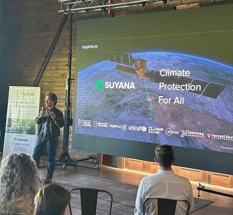 Fernando Yu presenting at the Innventure Portfolio Summit in Lobos, Buenos Aires, Argentina