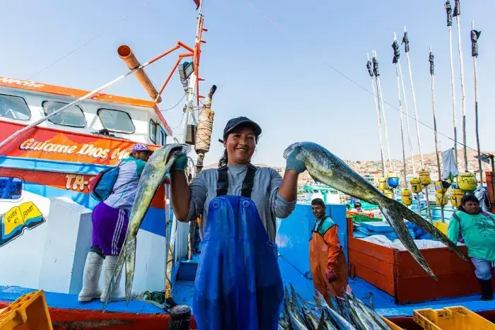 Peru Fisherwoman